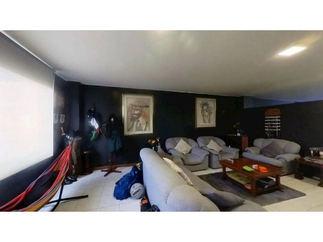 Apartamento de 2 alcobas en venta en Los Alcázares, Bogotá, 112 m² · foto 2 de 10