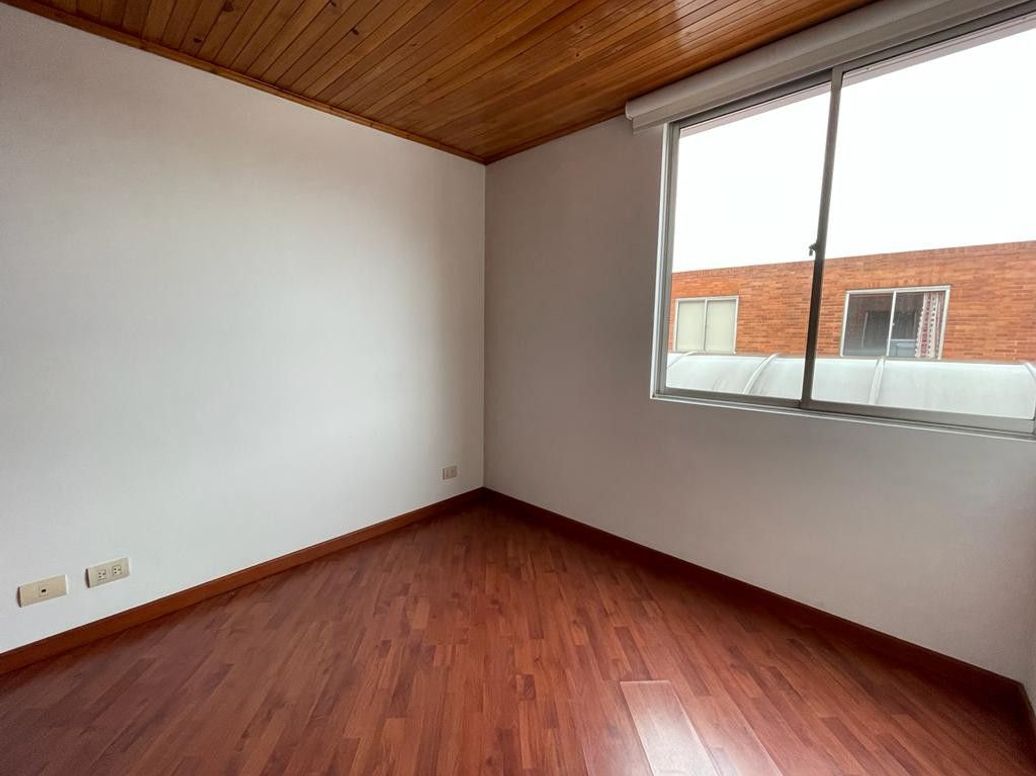 Apartamento de 4 alcobas en venta en El Contador, Bogotá, 130 m² · foto 13 de 20
