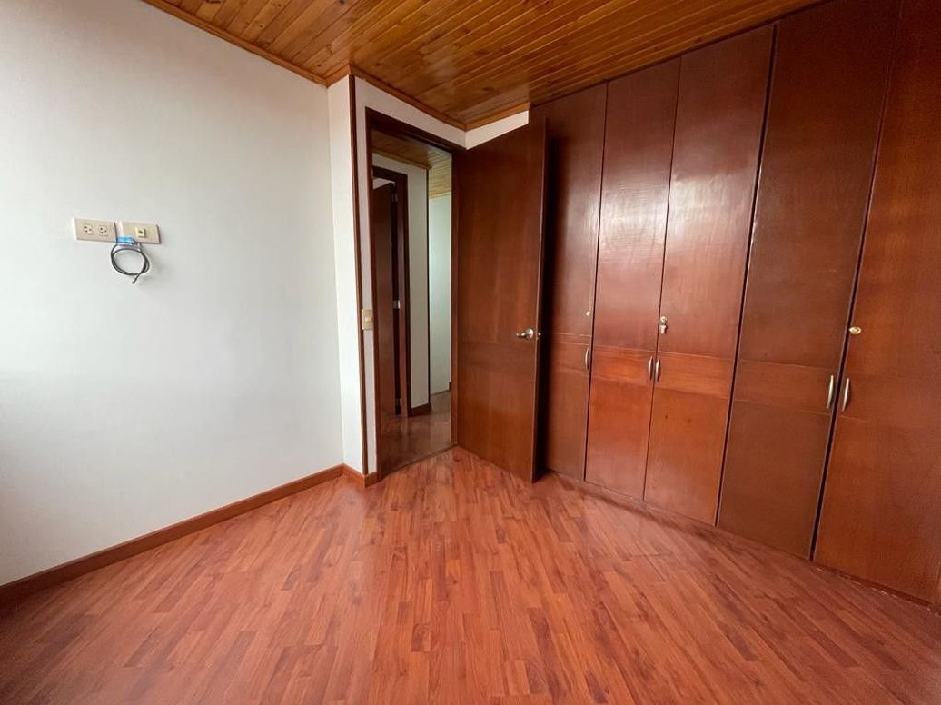 Apartamento de 4 alcobas en venta en El Contador, Bogotá, 130 m² · foto 14 de 20
