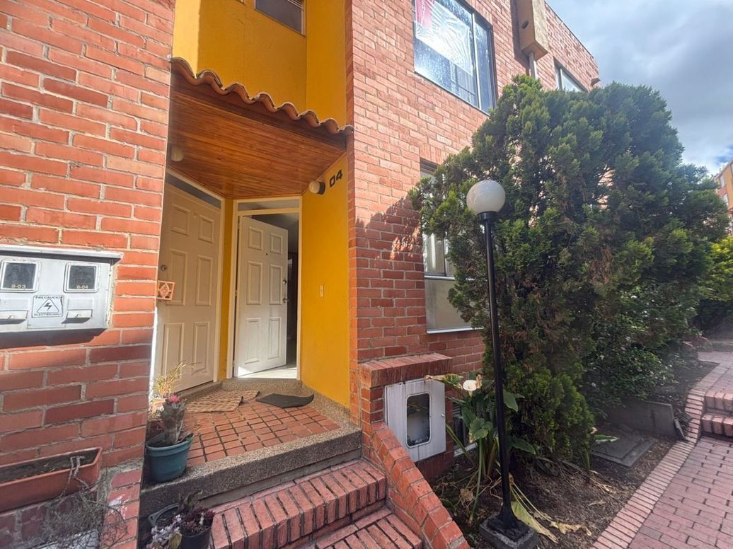 Casa de 3 alcobas en venta en Calatrava, Bogotá, 105 m² · foto 2 de 20