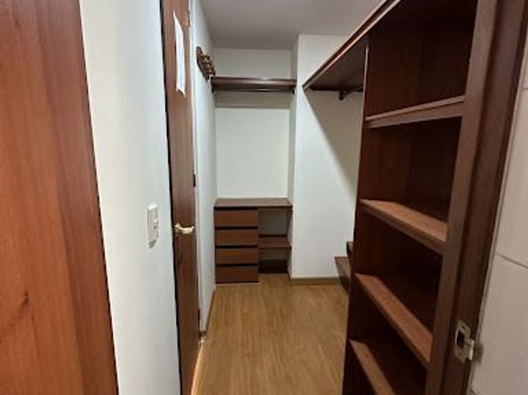 Apartamento de 3 alcobas en venta en Colina Campestre, Bogotá, 102 m² · foto 17 de 18