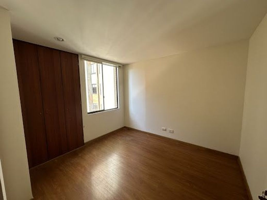 Apartamento de 3 alcobas en venta en Colina Campestre, Bogotá, 102 m² · foto 12 de 18
