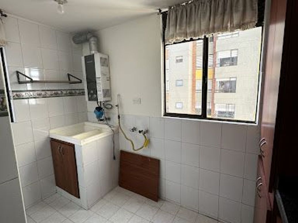 Apartamento de 3 alcobas en venta en Colina Campestre, Bogotá, 102 m² · foto 8 de 18