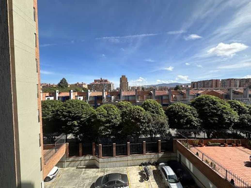 Apartamento de 3 alcobas en venta en Colina Campestre, Bogotá, 102 m² · foto 16 de 18
