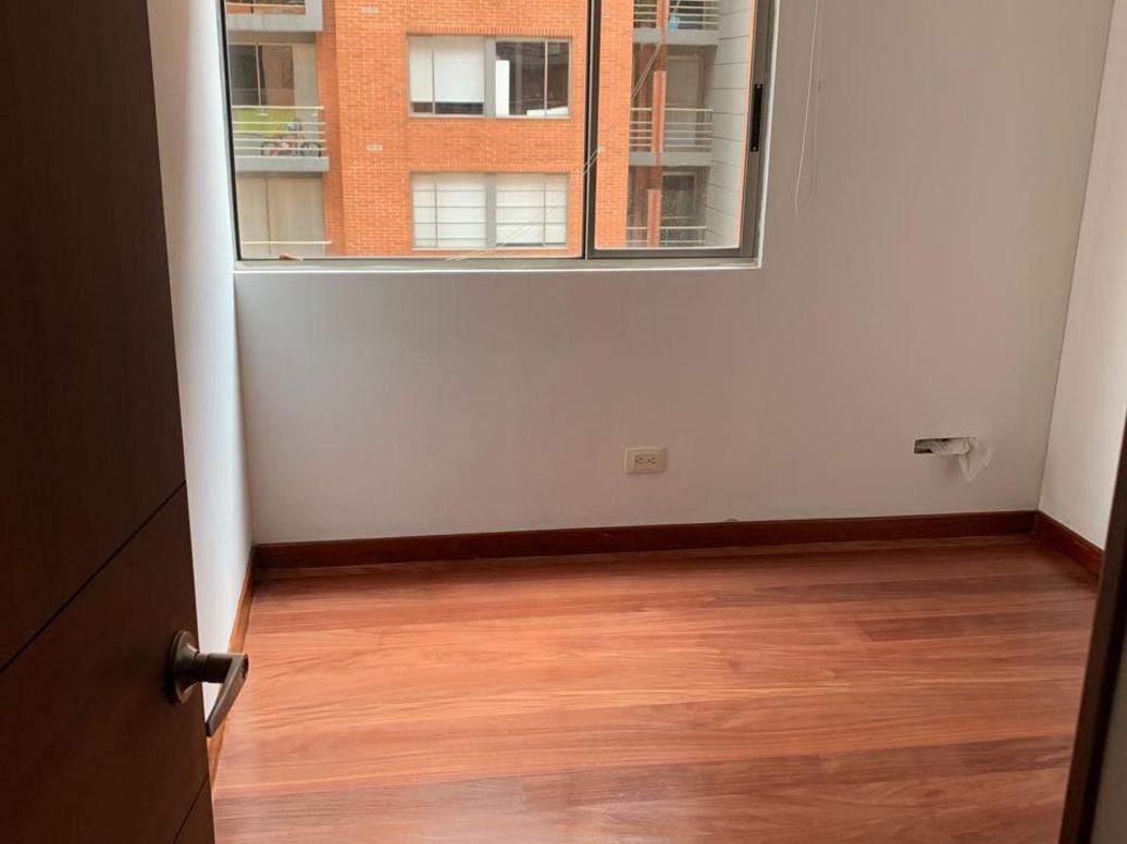 Apartamento de 3 alcobas en arriendo en El Plan, Bogotá, 78 m² · foto 2 de 10