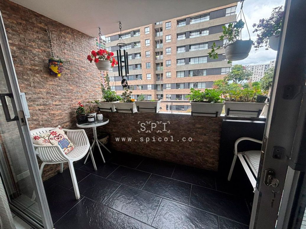 Apartamento de 4 alcobas en venta en Gran América, Bogotá, 150 m² · foto 8 de 18