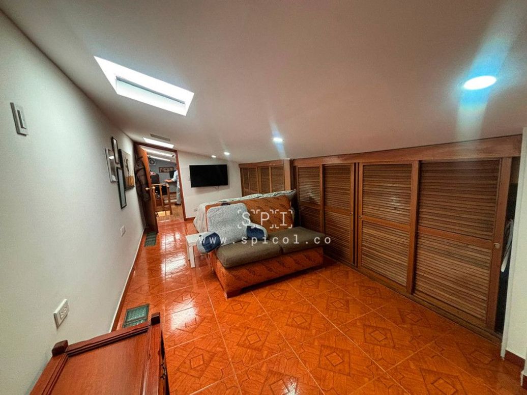 Apartamento de 4 alcobas en venta en Gran América, Bogotá, 150 m² · foto 18 de 18