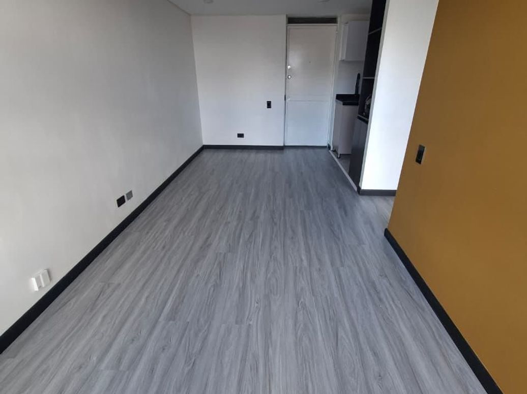 Apartaestudio en venta en El Redil, Bogotá, 35 m² · foto 10 de 19