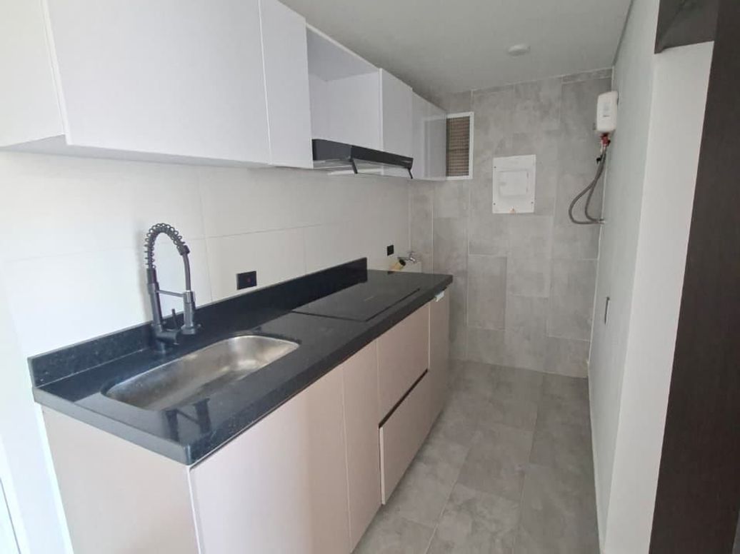 Apartaestudio en venta en El Redil, Bogotá, 35 m² · foto 12 de 19