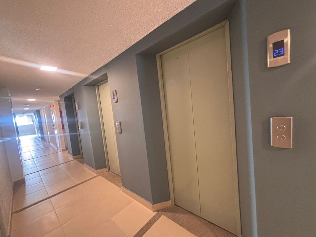 Apartaestudio en venta en El Redil, Bogotá, 35 m² · foto 7 de 19
