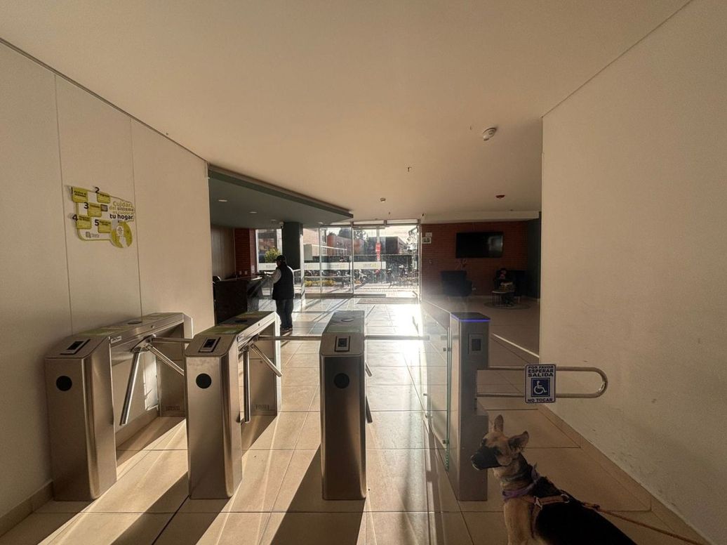 Apartaestudio en venta en El Redil, Bogotá, 35 m² · foto 5 de 19