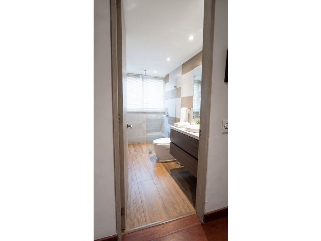 Apartamento de 3 alcobas en venta en Chicó Alto, Bogotá, 467 m² · foto 16 de 20