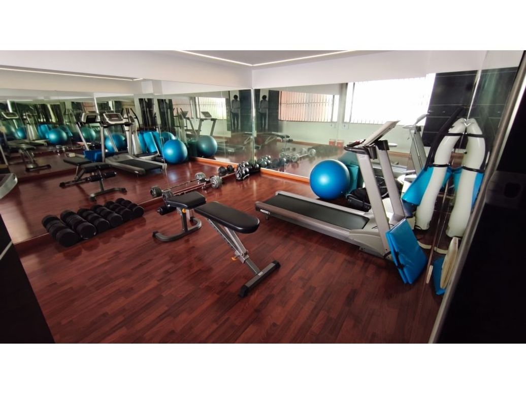 Apartamento de 3 alcobas en venta en Chicó Alto, Bogotá, 467 m² · foto 13 de 20