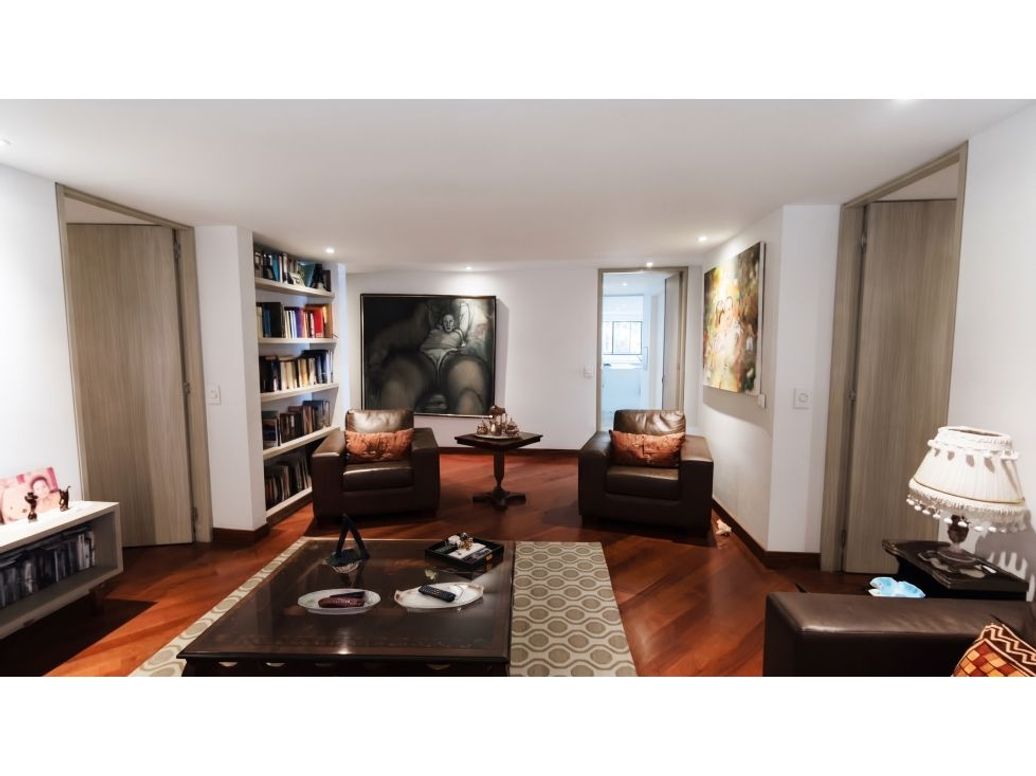 Apartamento de 3 alcobas en venta en Chicó Alto, Bogotá, 467 m² · foto 4 de 20