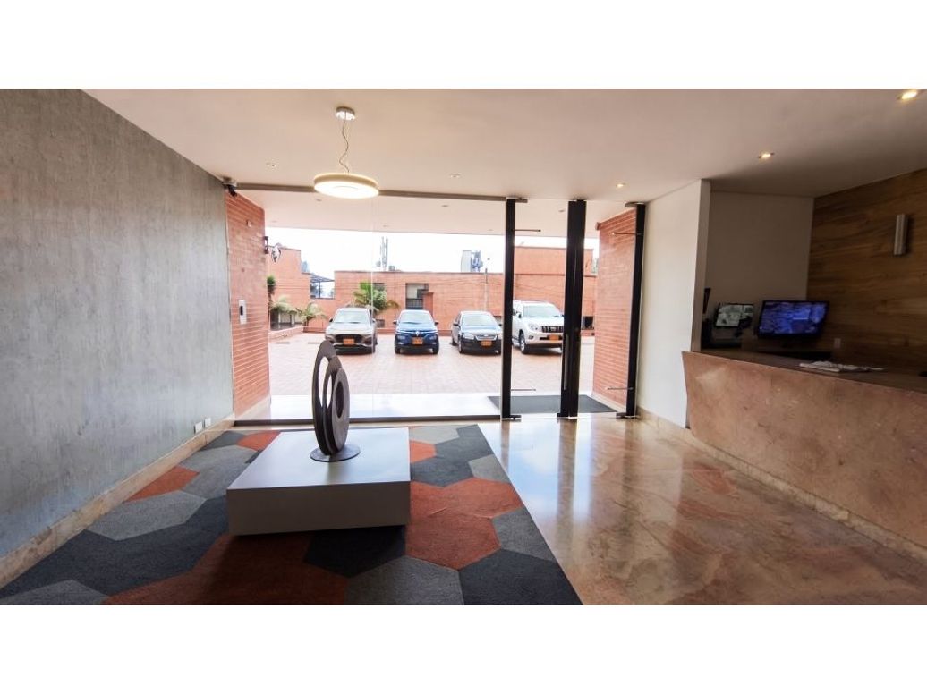 Apartamento de 3 alcobas en venta en Chicó Alto, Bogotá, 467 m² · foto 2 de 20