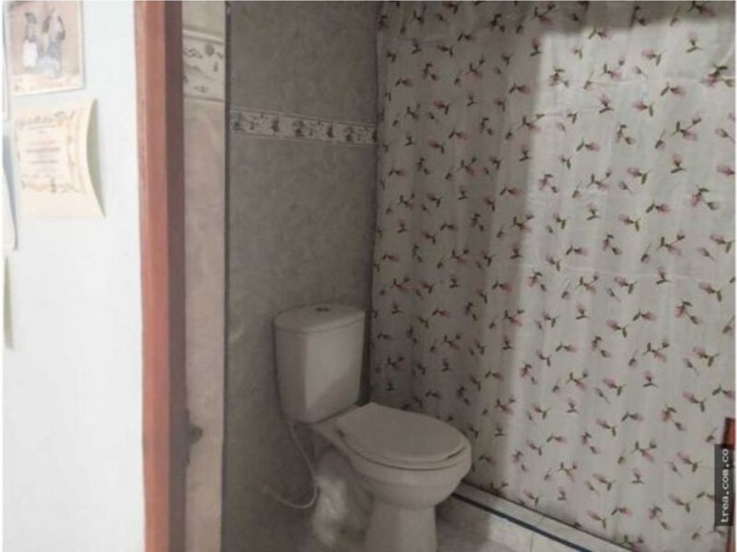 Casa de 10 alcobas en venta en Gran Britalia Et. I, Bogotá, 373 m² · foto 19 de 19