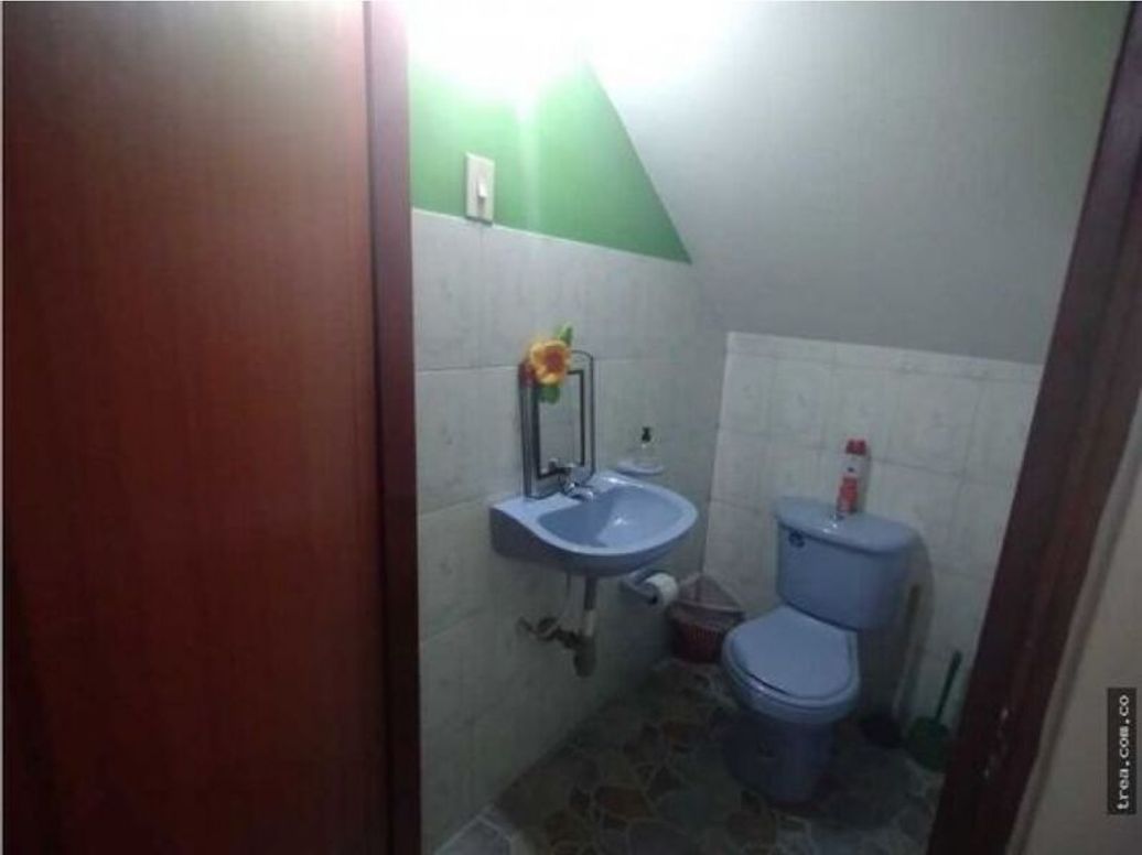 Casa de 10 alcobas en venta en Gran Britalia Et. I, Bogotá, 373 m² · foto 12 de 19