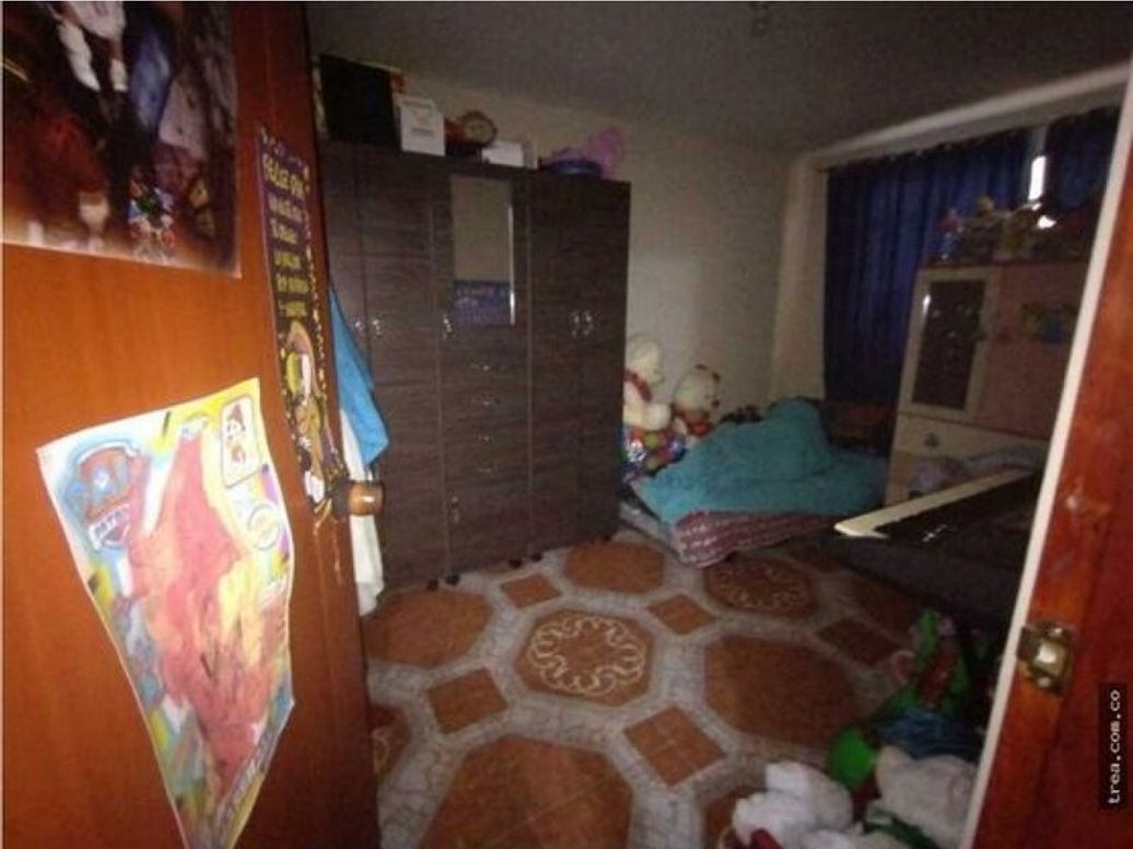 Casa de 10 alcobas en venta en Gran Britalia Et. I, Bogotá, 373 m² · foto 17 de 19