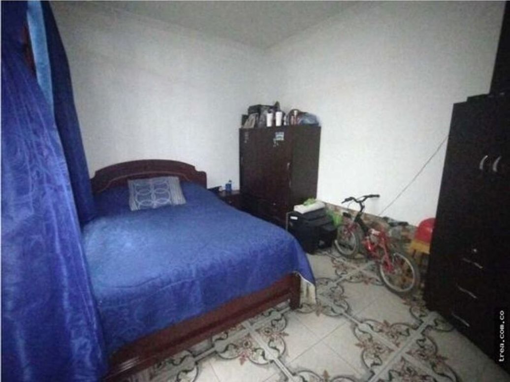 Casa de 10 alcobas en venta en Gran Britalia Et. I, Bogotá, 373 m² · foto 16 de 19