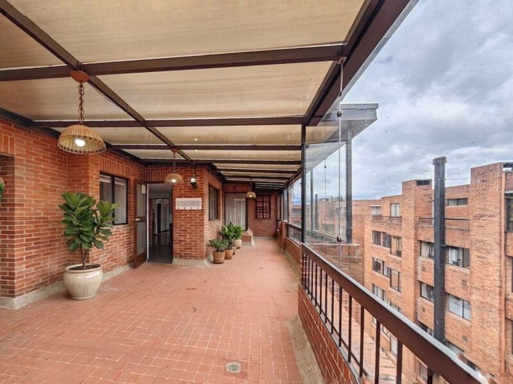 Apartamento de 3 alcobas en venta en Iberia, Bogotá, 103 m² · foto 3 de 20