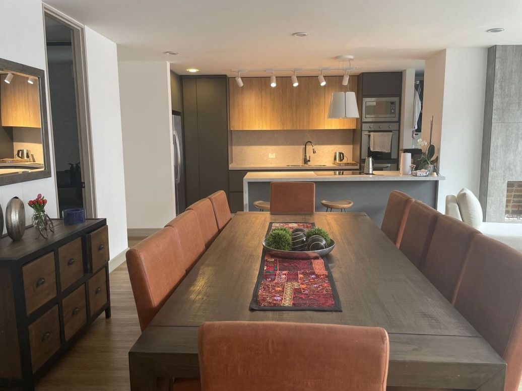 Apartamento de 3 alcobas en venta en Santa Barbara Oriental, Bogotá, 181 m² · foto 11 de 19
