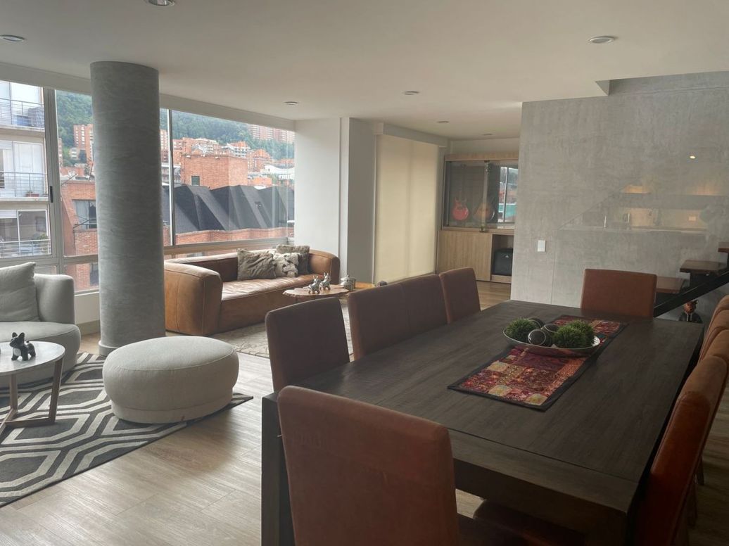Apartamento de 3 alcobas en venta en Santa Barbara Oriental, Bogotá, 181 m² · foto 12 de 19