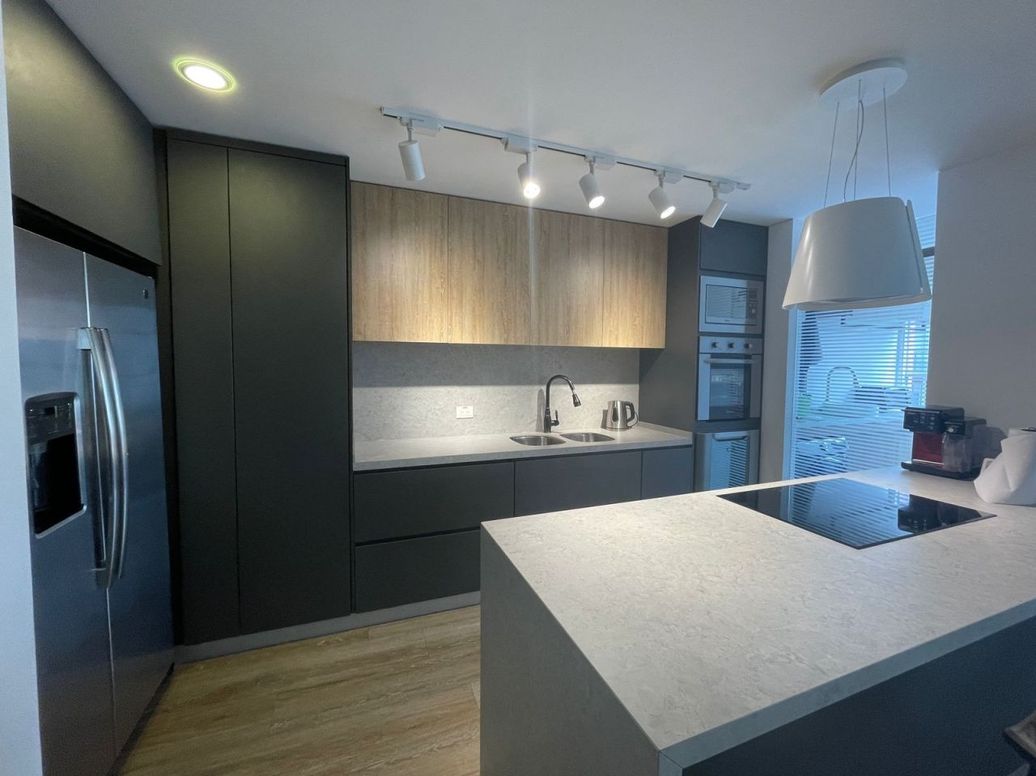 Apartamento de 3 alcobas en venta en Santa Barbara Oriental, Bogotá, 181 m² · foto 18 de 19