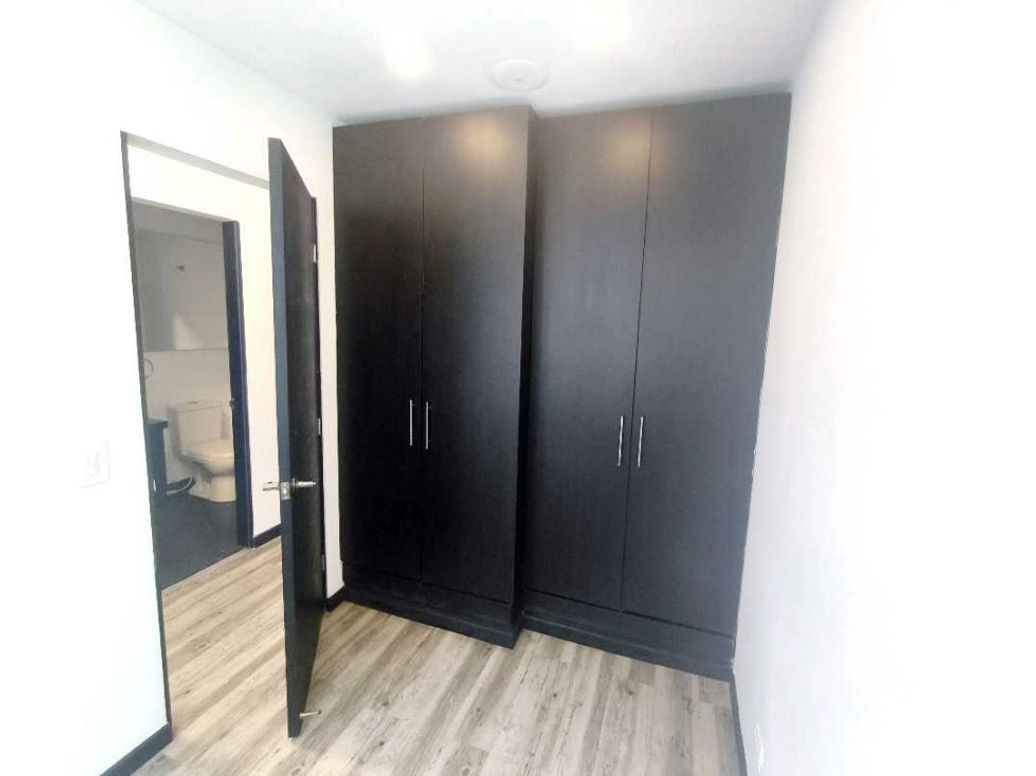 Apartamento de 3 alcobas en venta en Pardo Rubio, Bogotá, 114 m² · foto 13 de 20