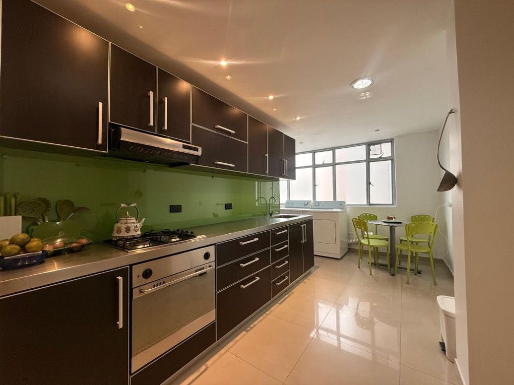 Apartamento de 2 alcobas en venta en Chico Norte Et. Ii, Bogotá, 147 m² · foto 8 de 18