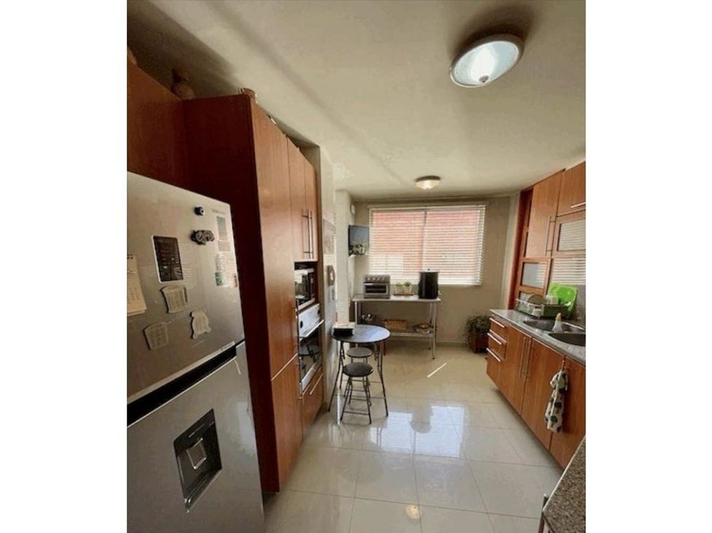 Apartamento de 3 alcobas en venta en Chicó Navarra, Bogotá, 127 m² · foto 5 de 12