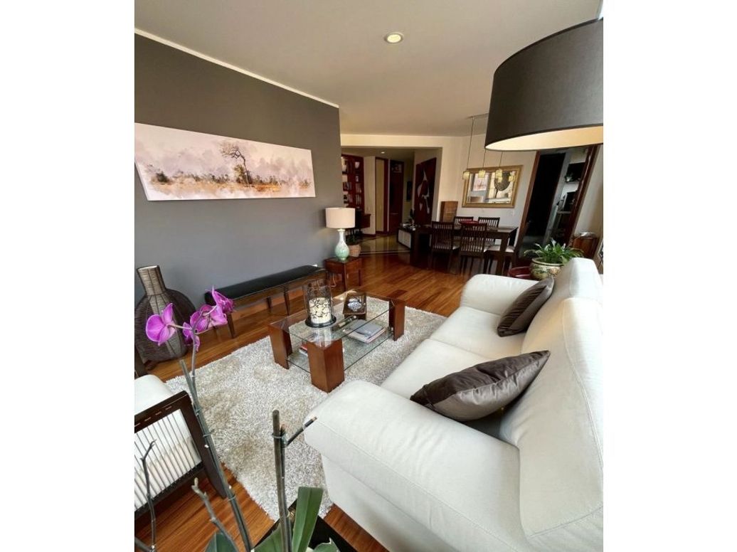 Apartamento de 3 alcobas en venta en Chicó Navarra, Bogotá, 127 m² · foto 7 de 12