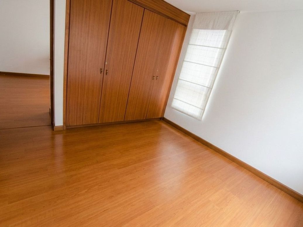 Casa de 3 alcobas en venta en Cr Jardines De Gratamira, Bogotá, 118 m² · foto 10 de 13