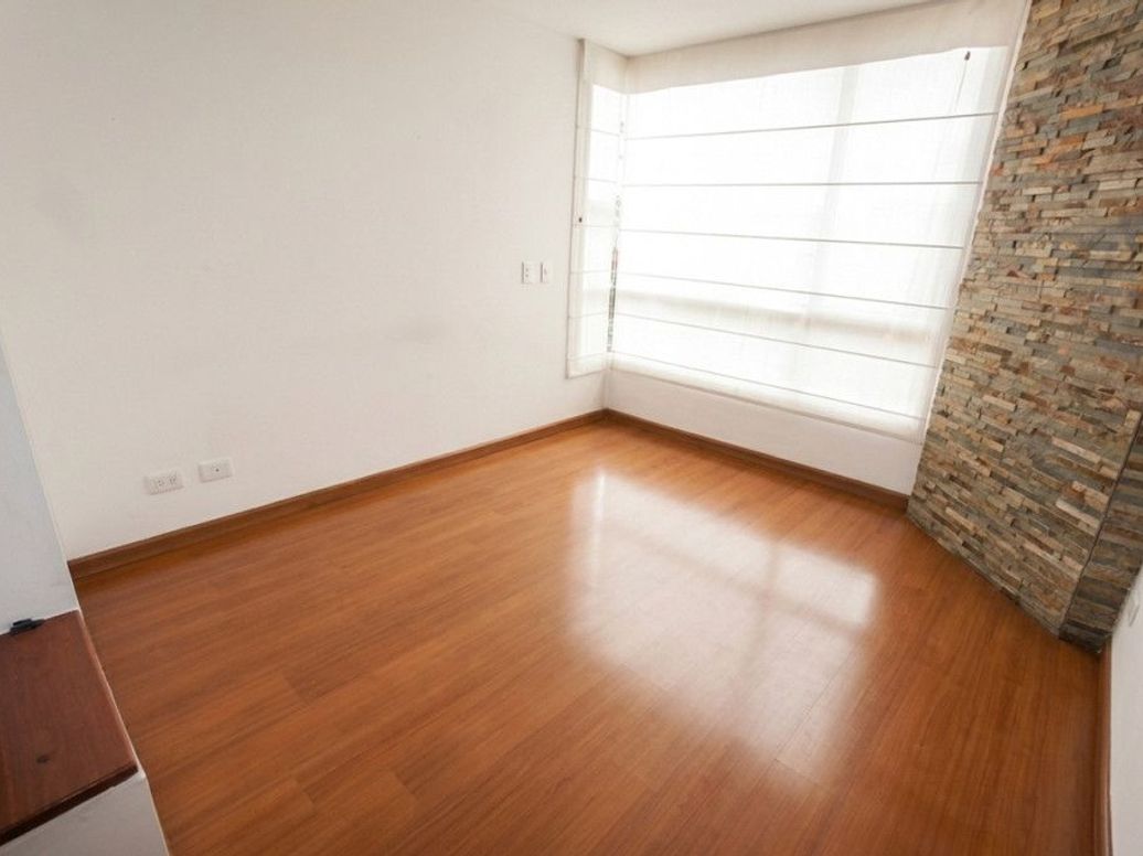 Casa de 3 alcobas en venta en Cr Jardines De Gratamira, Bogotá, 118 m² · foto 7 de 13