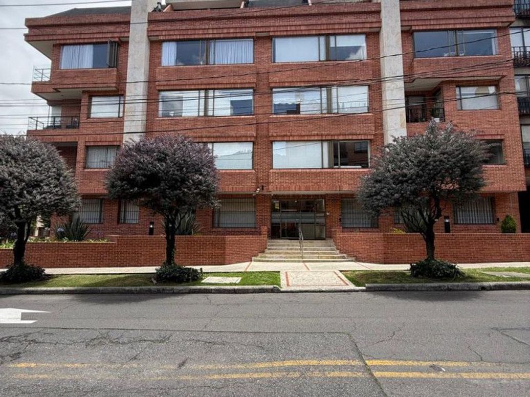 Apartamento de 4 alcobas en venta en Bella Suiza, Bogotá, 155 m² · foto 2 de 20