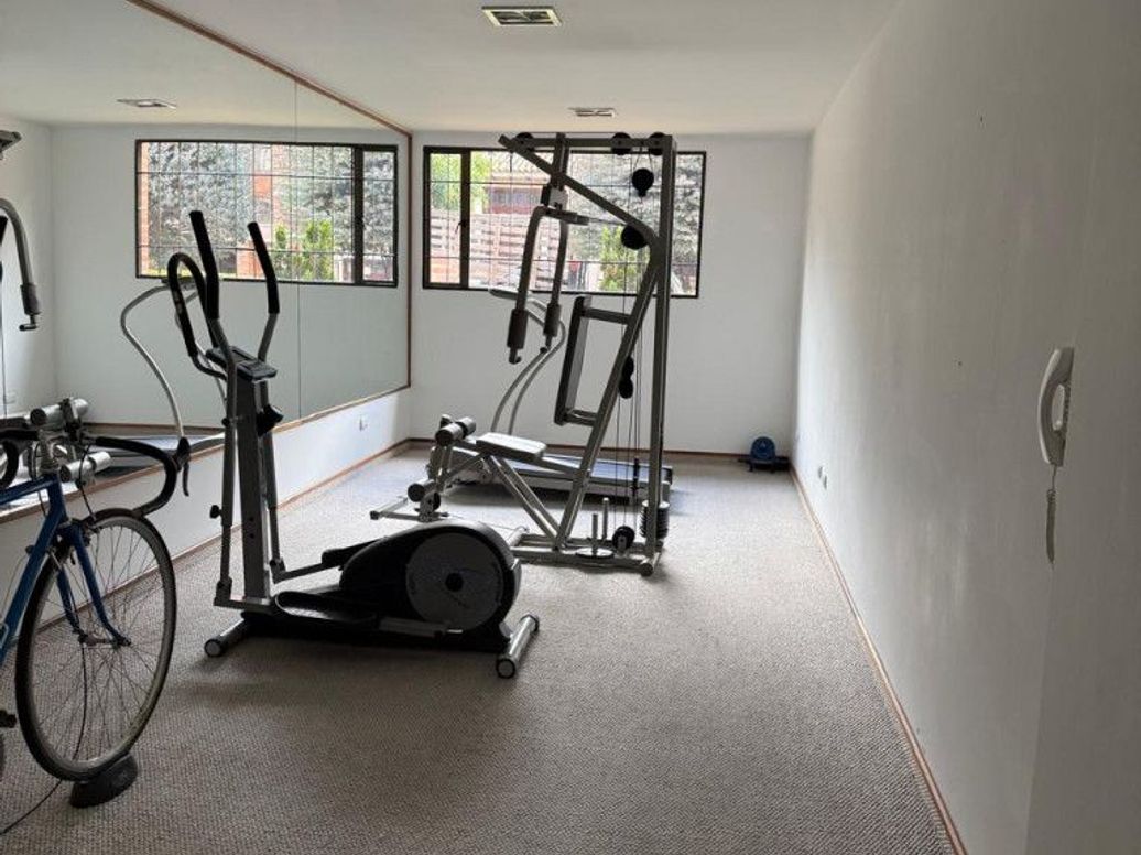 Apartamento de 4 alcobas en venta en Bella Suiza, Bogotá, 155 m² · foto 3 de 20