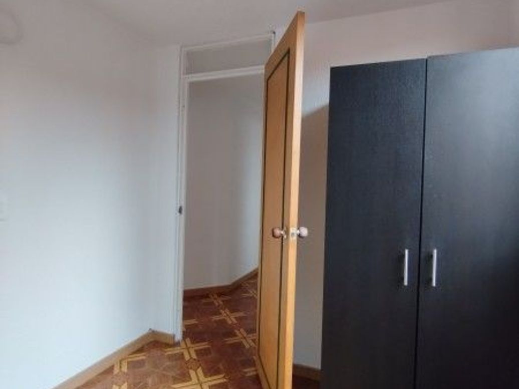Apartamento de 3 alcobas en venta en Ub. Sabana De Tibabuyes, Bogotá, 52 m² · foto 8 de 13