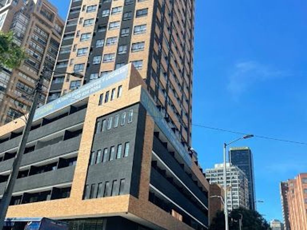 Apartamento de 2 alcobas en venta en Centro Internacional, Bogotá, 70 m² · foto 2 de 20
