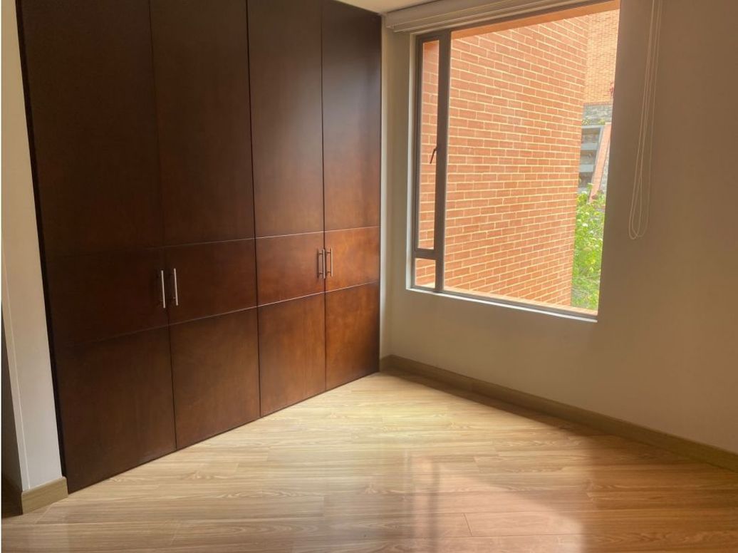 Apartamento de 3 alcobas en venta en Colinas De Suba, Bogotá, 221 m² · foto 19 de 20