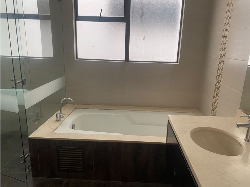 Apartamento de 3 alcobas en venta en Colinas De Suba, Bogotá, 221 m² · foto 20 de 20