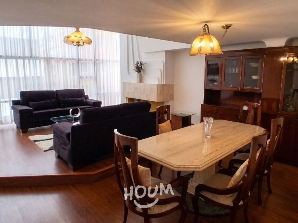 Apartamento de 3 alcobas en venta en Chico, Bogotá, 270 m² · foto 2 de 20