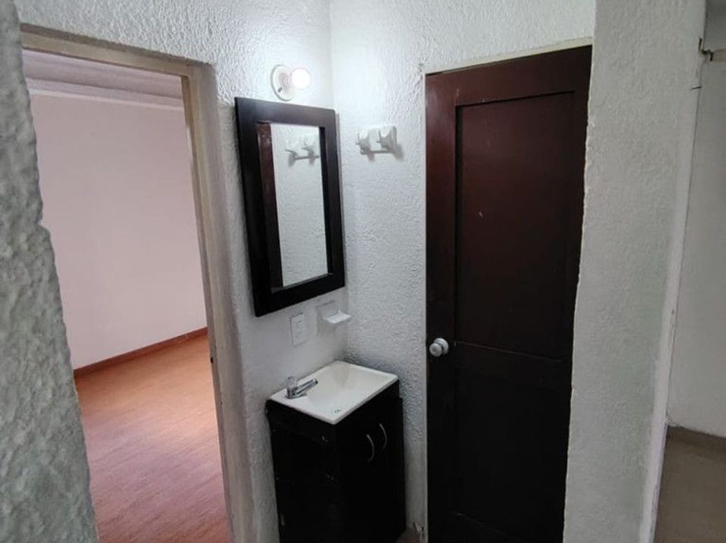 Apartamento de 3 alcobas en arriendo en Cabañas Del Norte, Bogotá, 45 m² · foto 8 de 9