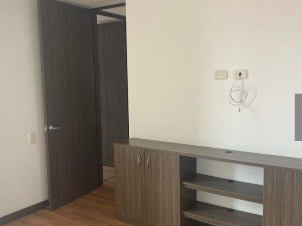 Apartamento de 3 alcobas en venta en Hayuelos, Bogotá, 75 m² · foto 6 de 14