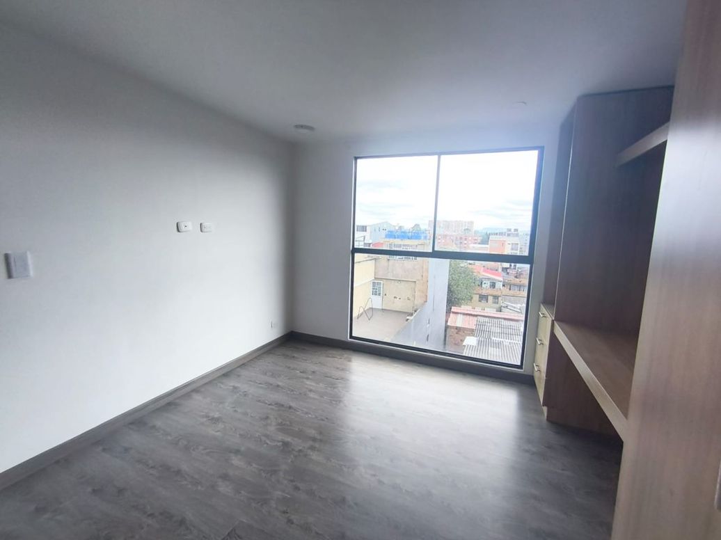 Apartamento de 1 alcoba en venta en San Jose De La Granja, Bogotá, 30 m² · foto 16 de 20