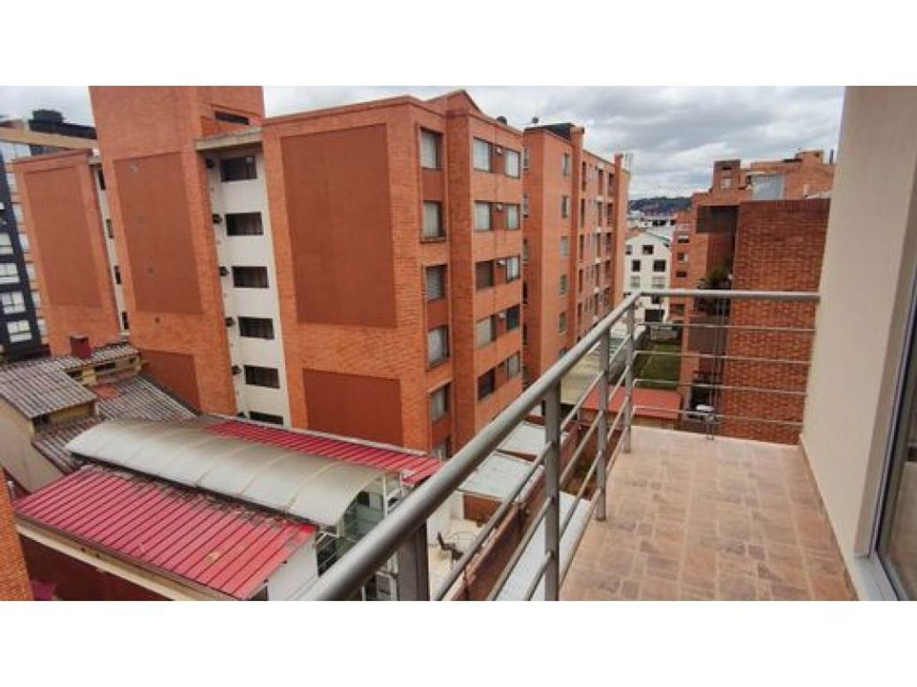 Apartamento de 2 alcobas en venta en Cedritos, Bogotá, 68 m² · foto 4 de 17