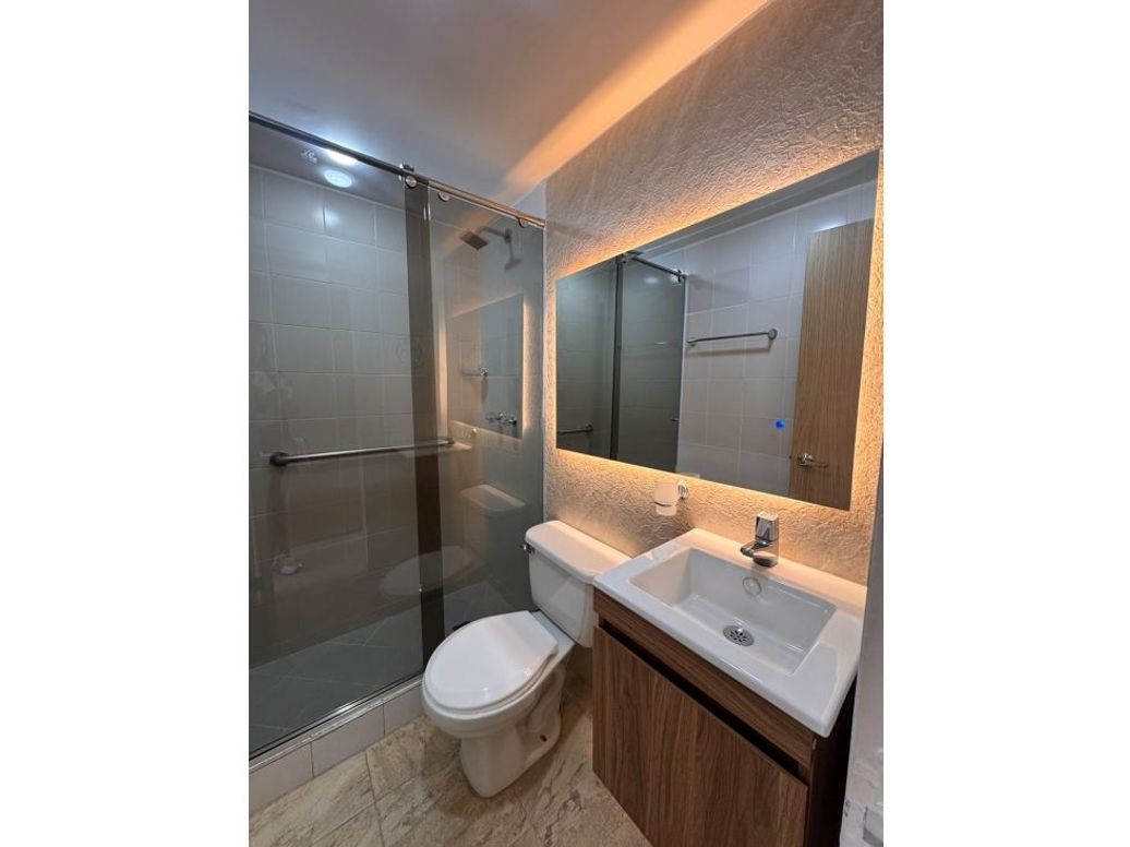Apartamento de 3 alcobas en venta en Minuto De Dios, Bogotá, 93 m² · foto 6 de 18