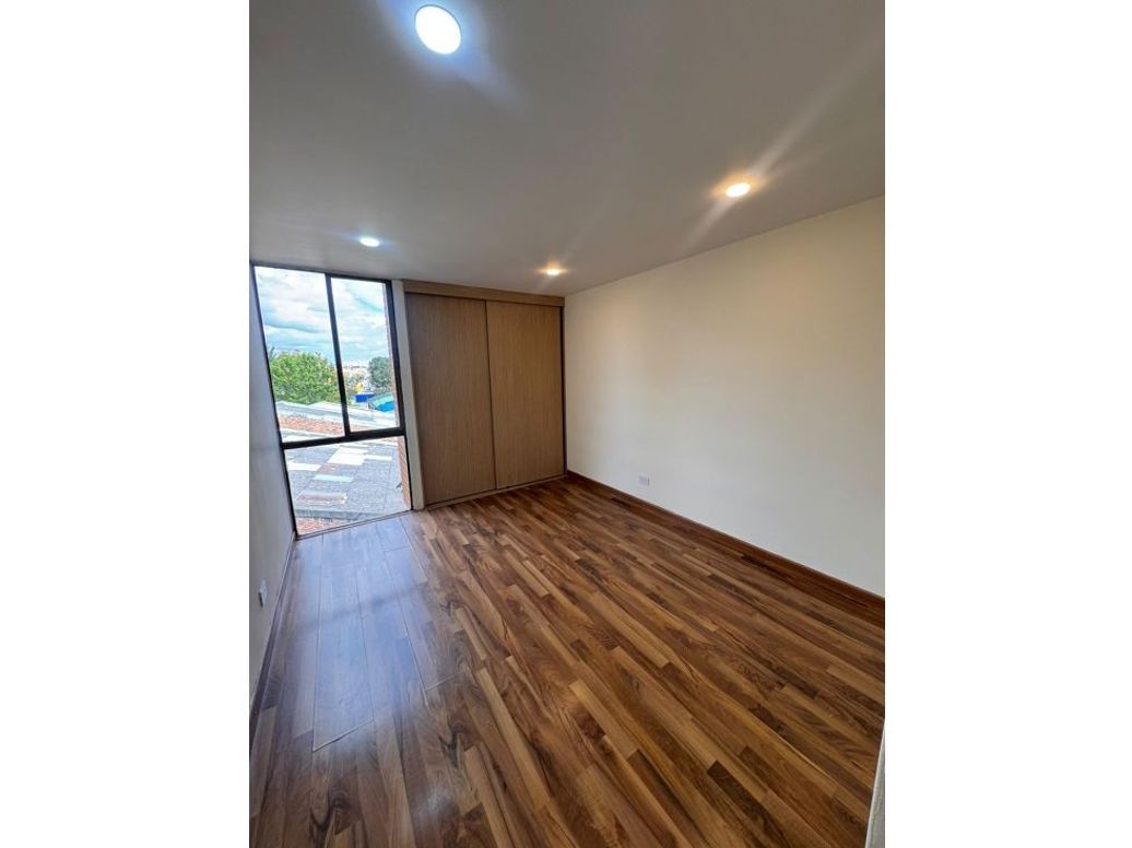 Apartamento de 3 alcobas en venta en Minuto De Dios, Bogotá, 93 m² · foto 7 de 18