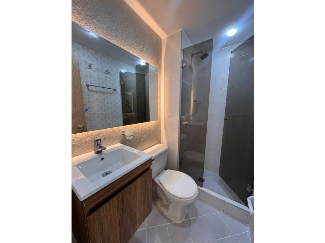 Apartamento de 3 alcobas en venta en Minuto De Dios, Bogotá, 93 m² · foto 16 de 18