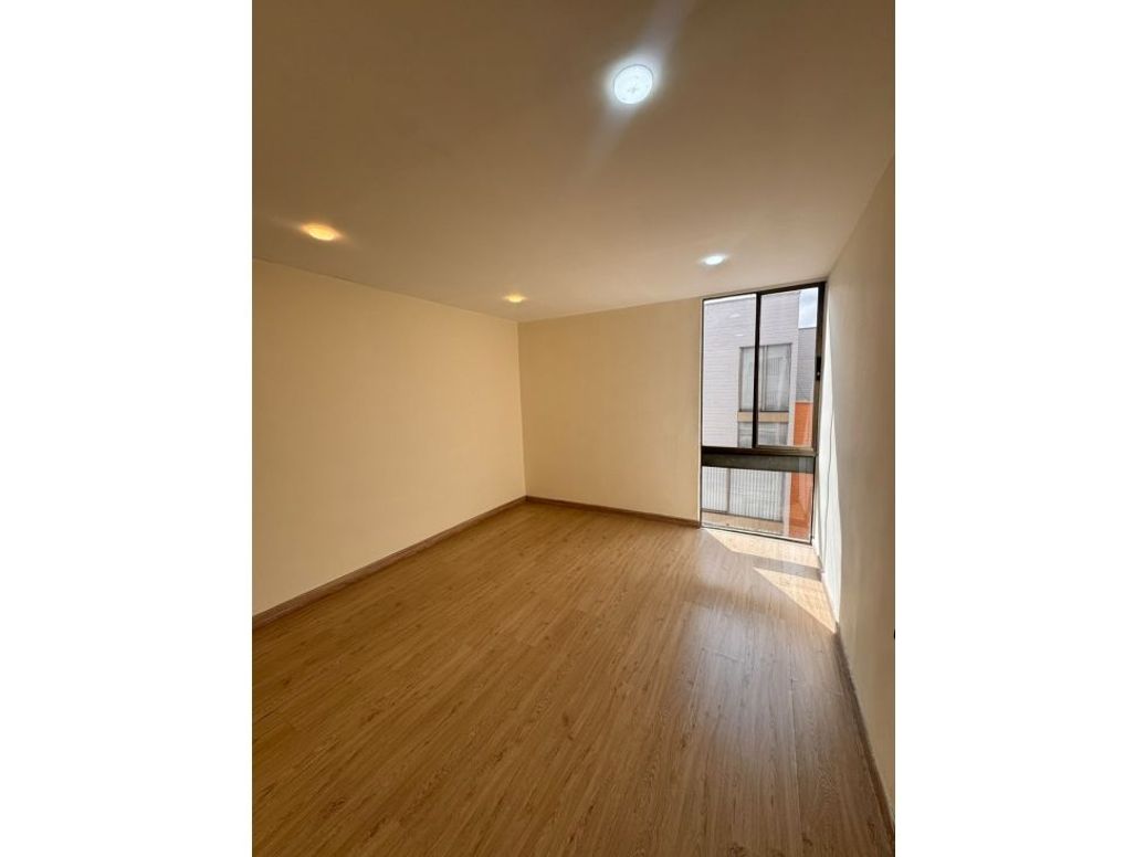 Apartamento de 3 alcobas en venta en Minuto De Dios, Bogotá, 93 m² · foto 13 de 18