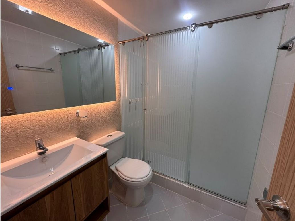 Apartamento de 3 alcobas en venta en Minuto De Dios, Bogotá, 93 m² · foto 14 de 18