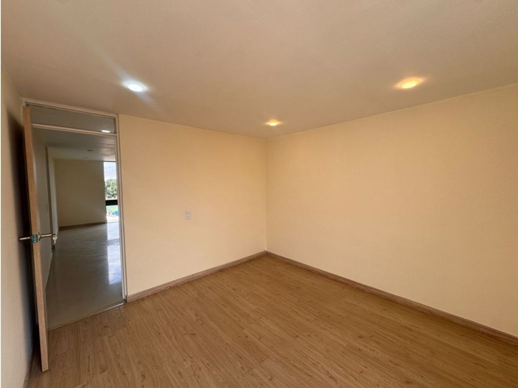 Apartamento de 3 alcobas en venta en Minuto De Dios, Bogotá, 93 m² · foto 12 de 18
